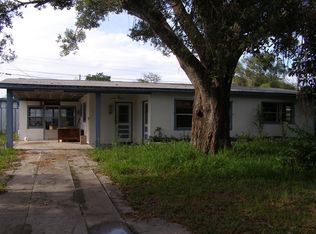 338 Hosbine St, Fort Pierce, FL 34982