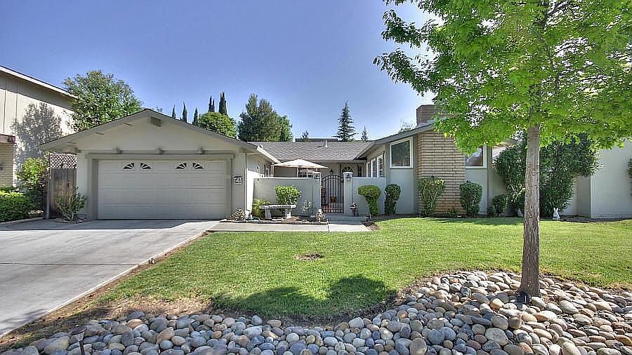 1st image of 759 Chopin Dr