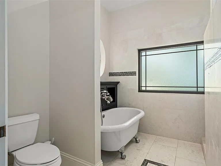 2214 Earleaf Ct — Photo 32