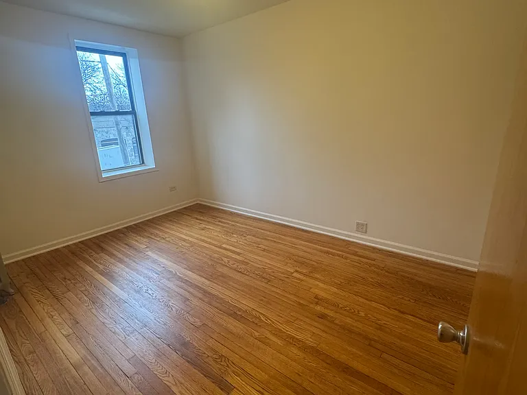 1 Bedroom Apartment — Photo 5