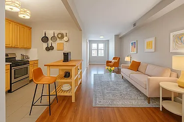 810 De Kalb Avenue, #2