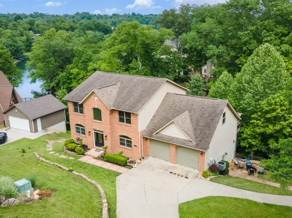 1753 Cove Cir E, Lawrenceburg, IN 47025