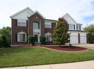 521 Garrick Pl, Dardenne Prairie, MO 63368