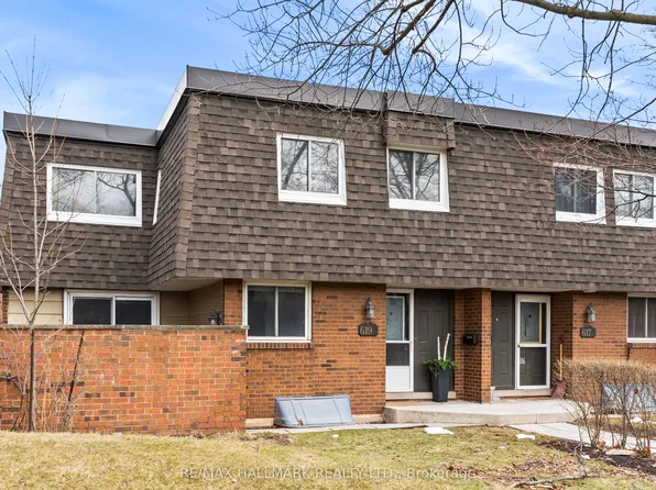 619 Timber Ln, Burlington, ON L7L 4B1