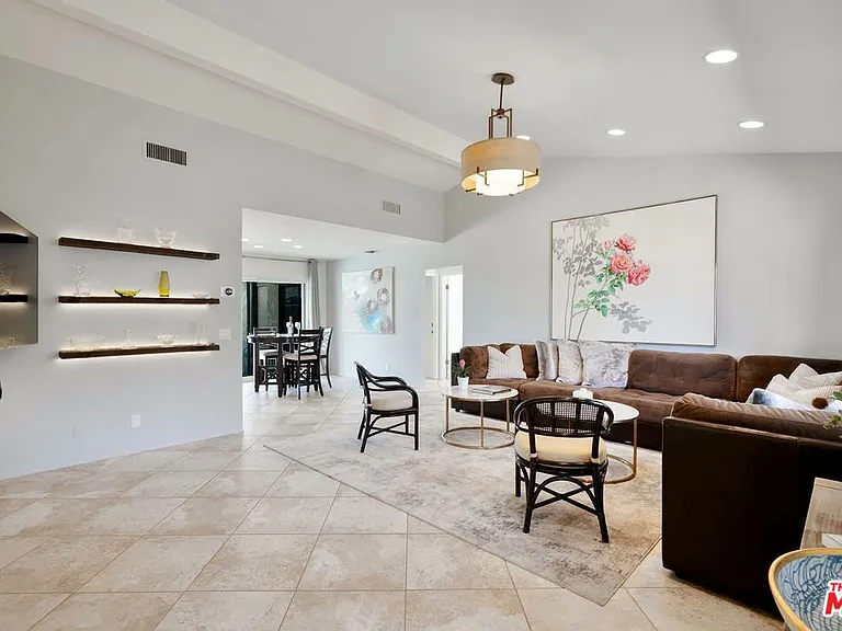 Royal Palm Dr — Photo 4