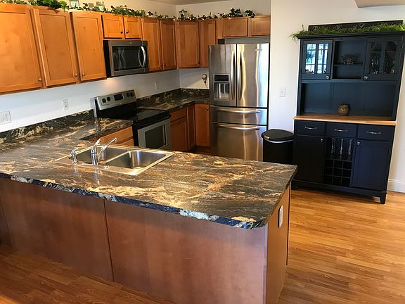 2nd image of 2912 Acorn Dr