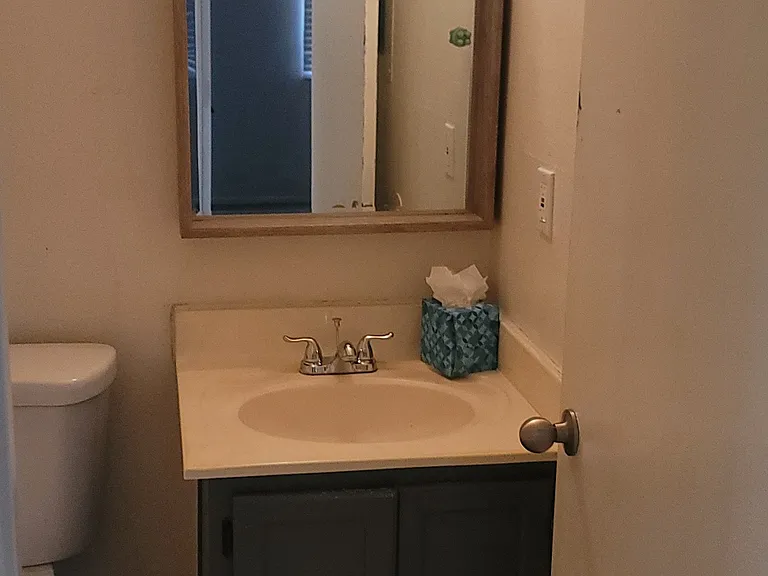 15601 N 27th St #28 — Photo 9