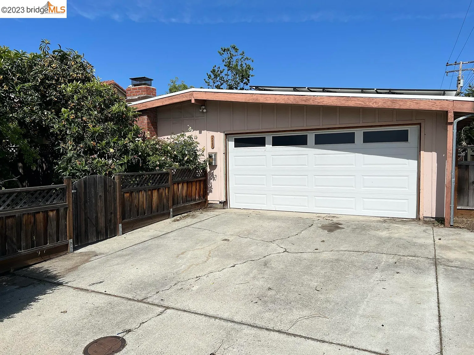 10450 Miller Ave photo 1