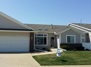 1067 74th St NE, Cedar Rapids, IA 52402