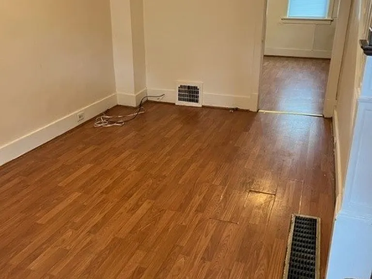 127-141 Jane St — Photo 5