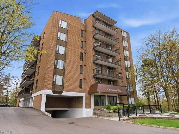 966 Queenston Rd #302, Hamilton, ON L8G 1B7
