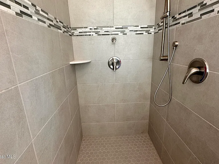 607 Clearwater Ave — Photo 18