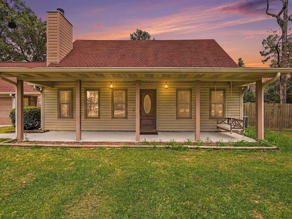 1st image of 1101 Fernwood