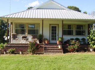 9199 Highway 570 E, Summit, MS 39666