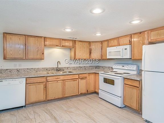 5th image of 3459 Victory Ave