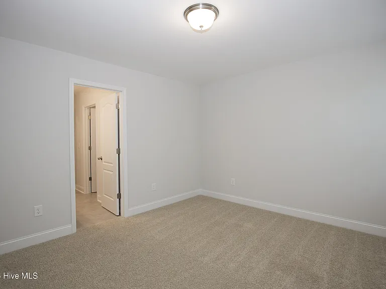 660 Avenue Of The Carolinas — Photo 62