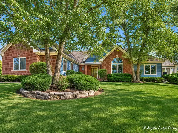 2916 Hanging Fen Ct, Johnsburg, IL 60051