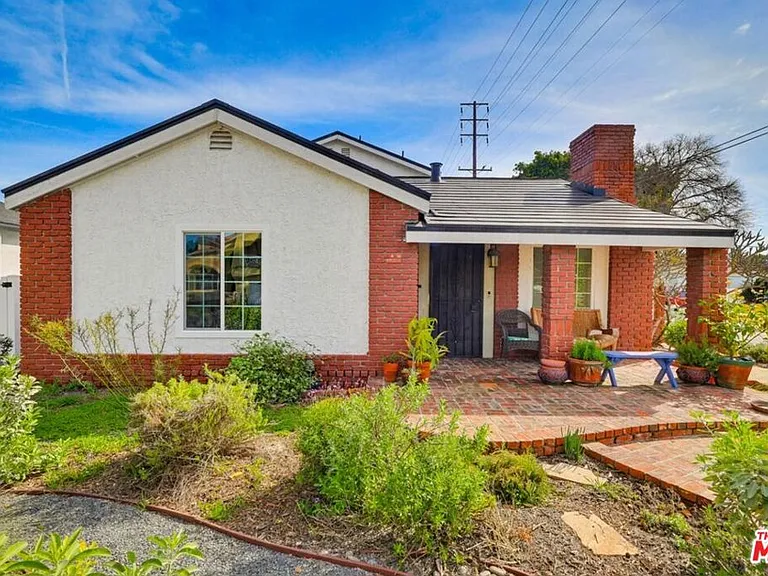 2200 Easy Ave — Photo 3