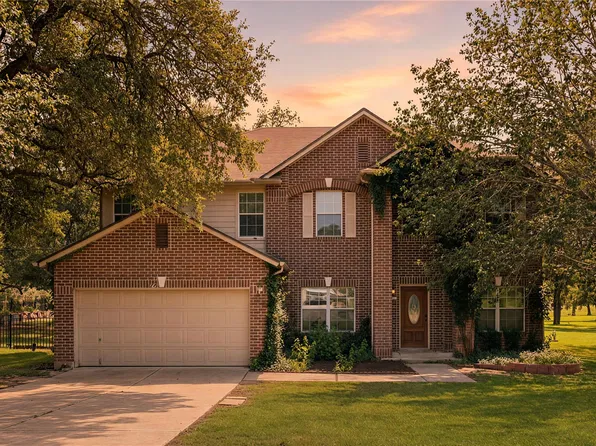 122 Avenida Brisa Fresca Rd, Kyle, TX 78640