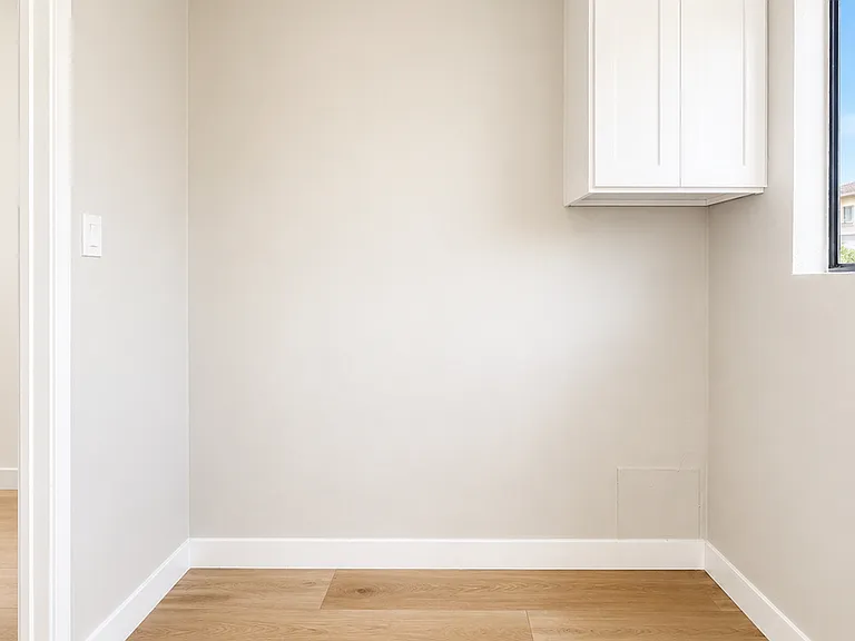 533 W. 75th Street Los Angeles, CA 90044 — Photo 23