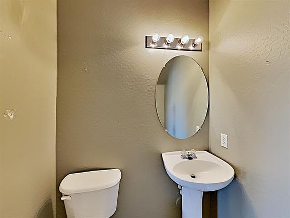 3rd image of 16868 W Tasha Dr