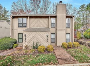 7128 Woods Crossing Dr, Roanoke, VA 24018