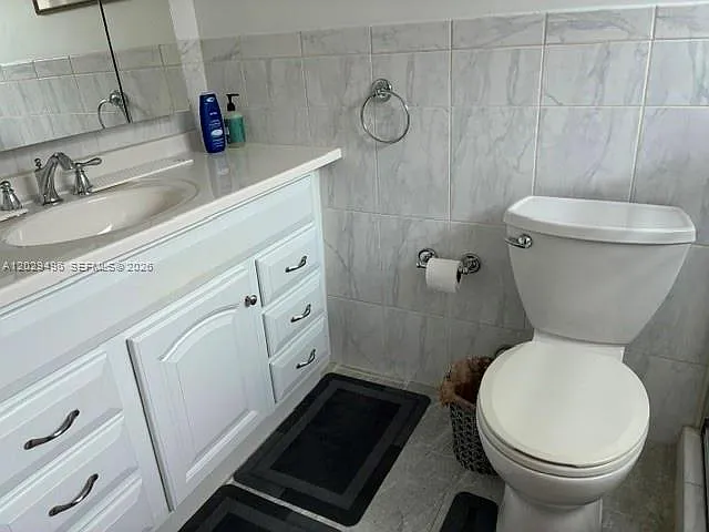 180 NE 12th Ave #11B — Photo 16