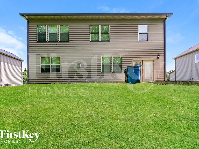 360 Madison Grace Ave — Photo 15