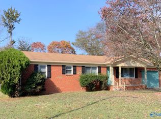 3415 Deerfield Rd NW, Huntsville, AL 35810