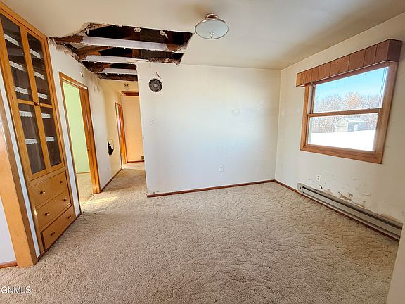 3rd image of 6980 77th St NW