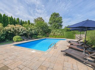 98 Pelham St, Southampton, NY 11968
