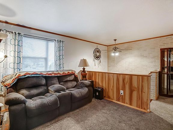 4th image of 3816 Higbee Dr E
