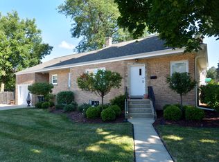202 N Pine Ave, Arlington Heights, IL