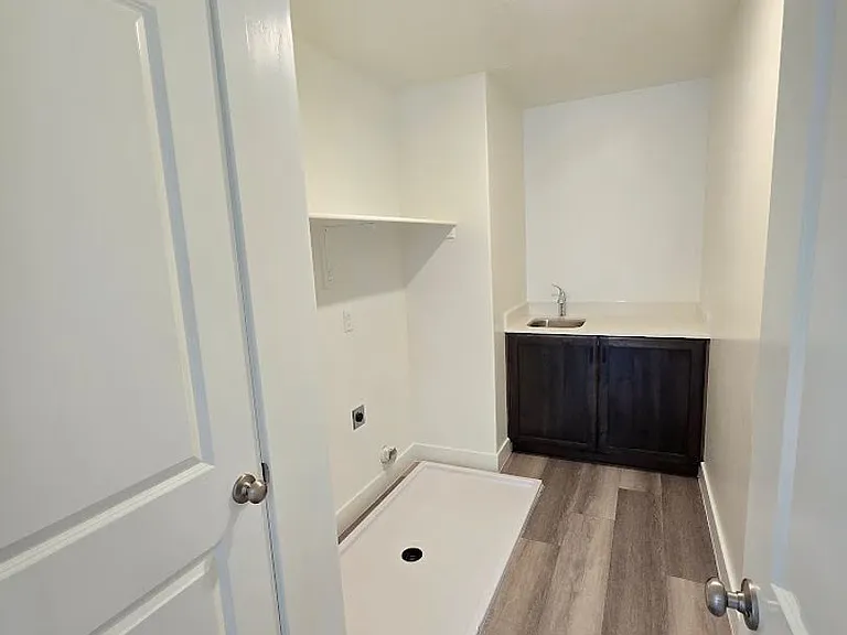 3187 E Halo Ln — Photo 18