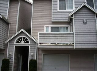 601 12th Ave NW APT B2, Issaquah, WA 98027