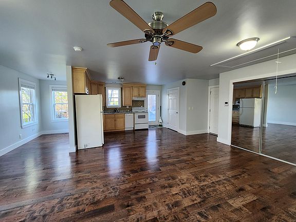 4th image of 443 Kinsey Blvd #B