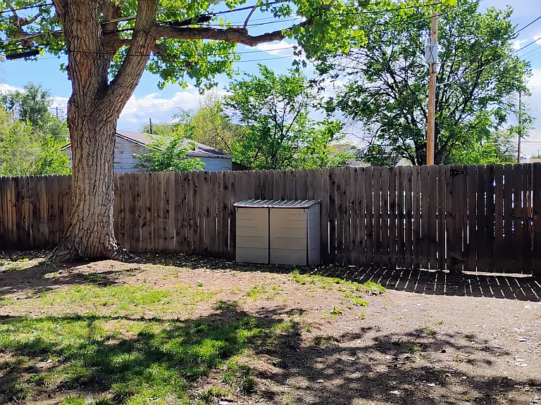 1579 Hooker St #B — Photo 23