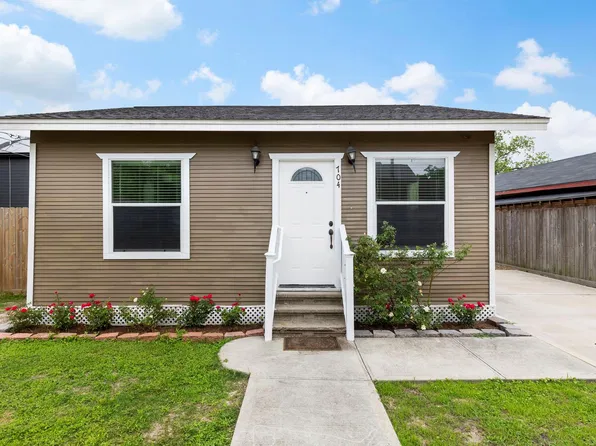 704 Jewett St, Houston, TX 77009