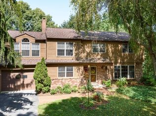 1122 Overlook Dr, Coatesville, PA 19320