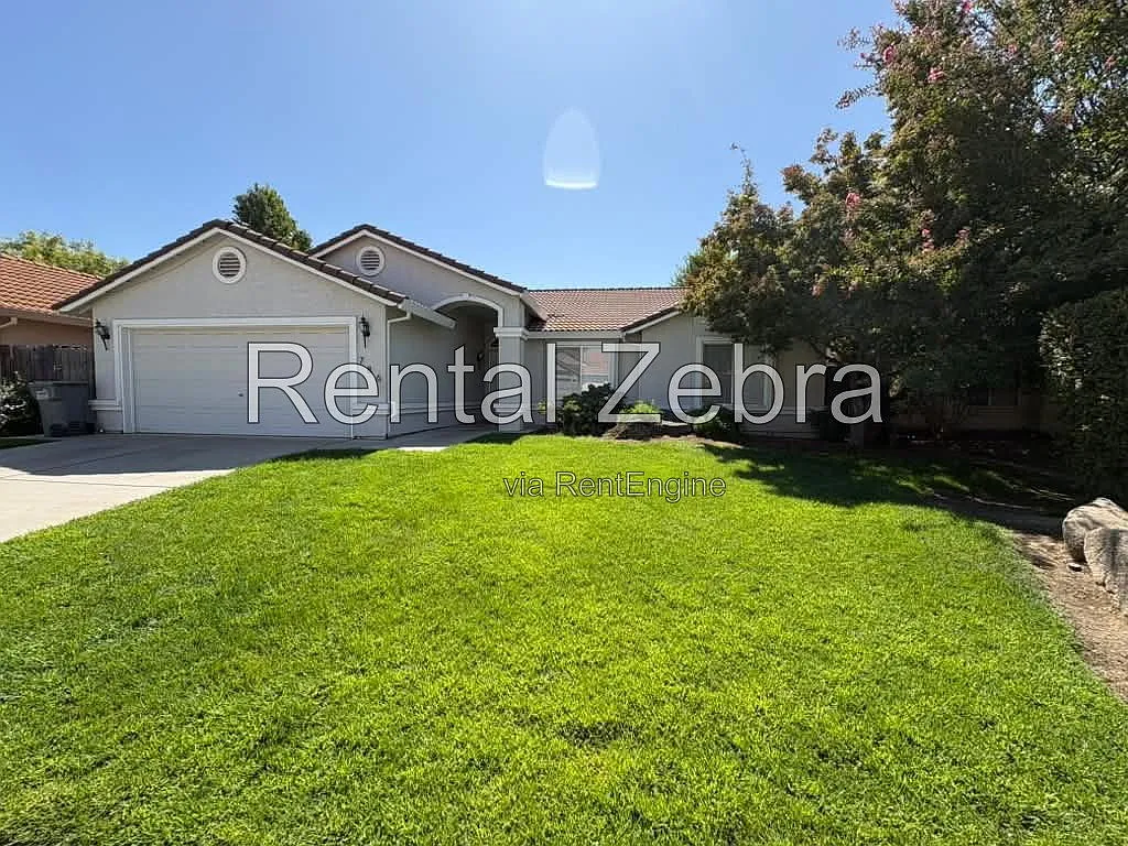 4 bed, 2.0 bath, 1690 sqft, $2,200 — Photo 1