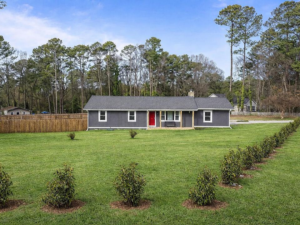 1st image of 700 Woodland Rd