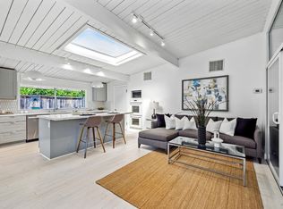 17 Mount Whitney Dr, San Rafael, CA 94903