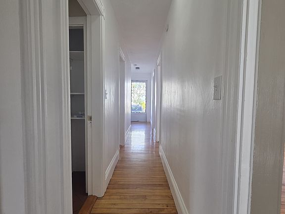hallway coming in the front door