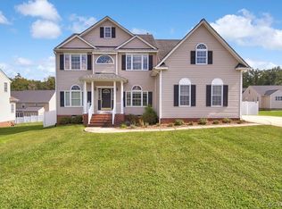 8225 Finworth Ln, North Chesterfield, VA 23237
