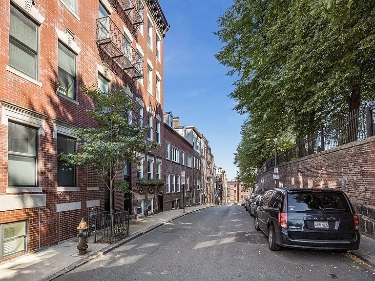44 Snow Hill St #1 — Photo 8