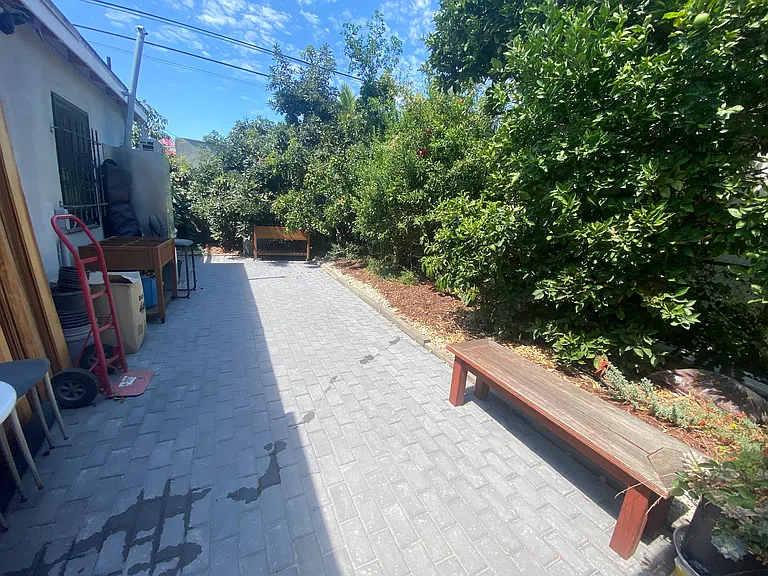 3047 Edgehill Dr — Photo 16