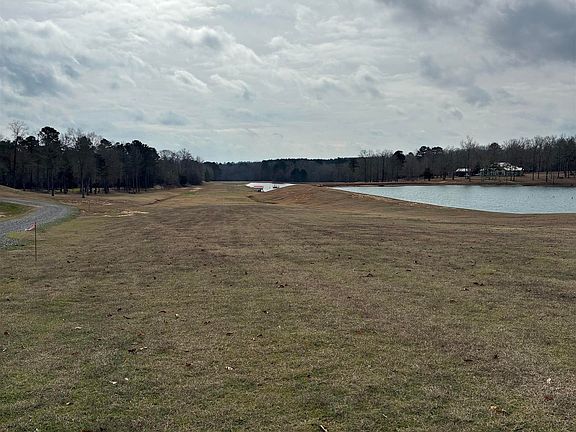 2nd image of Oak Tree Rd