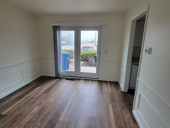 4th image of 800-806 Nicolet Ave #800