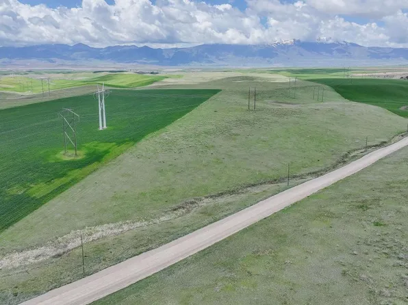7445 N Highway 34, Preston, ID 83263
