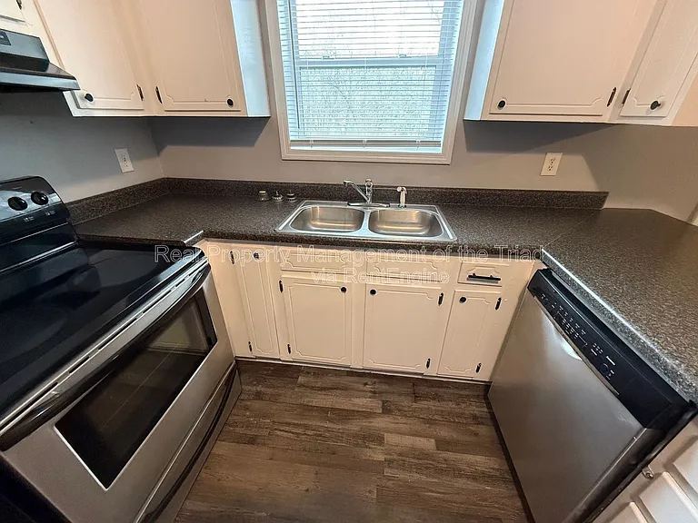 2406 Markwood Ln SE #D — Photo 5